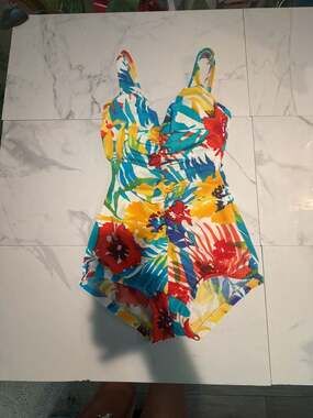 Denim & Co. Women's Floral Print Ruched One-Piece Swimsuit Size 12